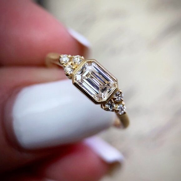 🎀  18K Gold Plated Rectangle Shaped 3A CZ Women Ring, FB16FA1036 - Picture 6 of 7